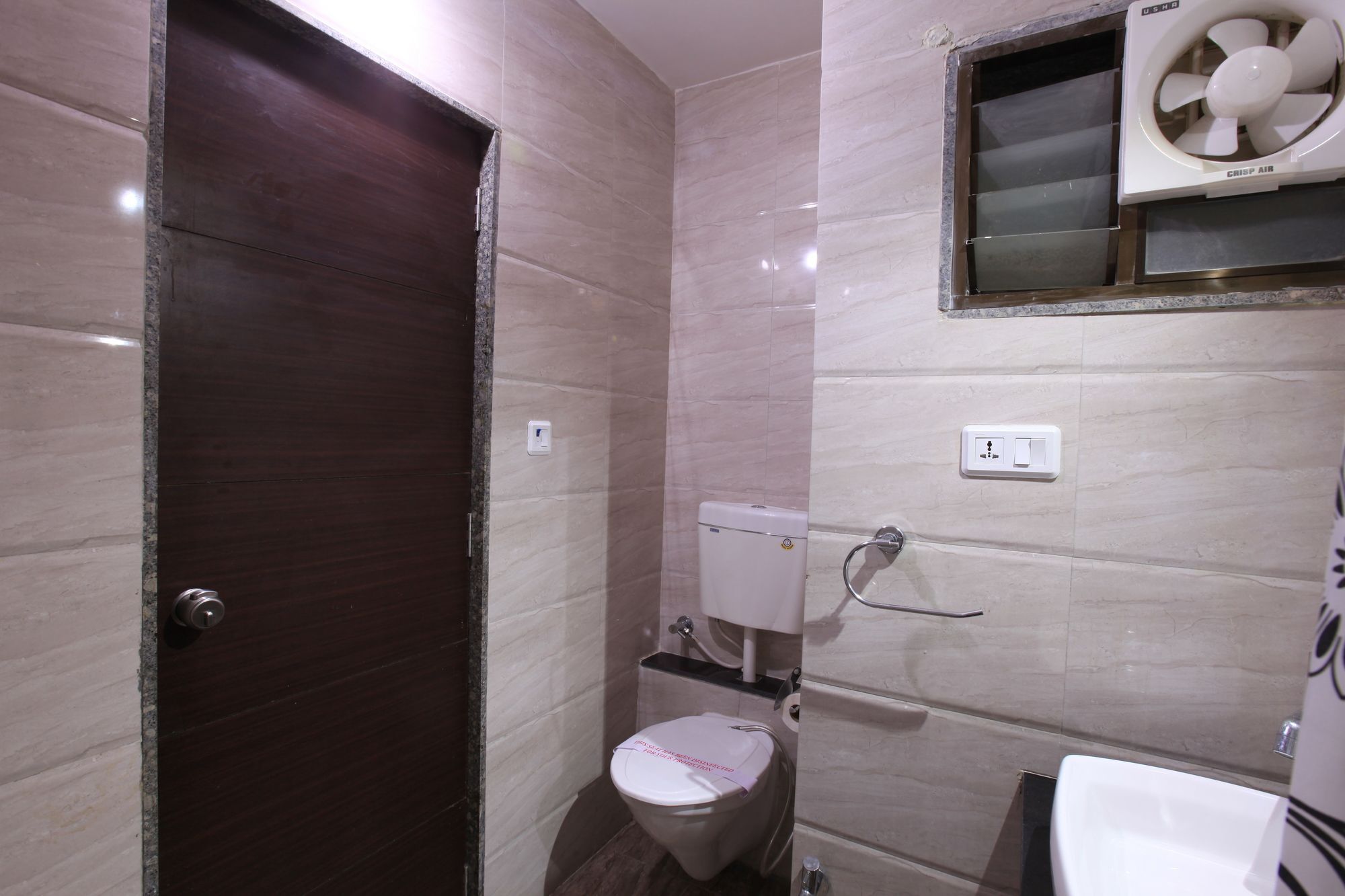 Hotel Galaxy Inn אחמדאבאד מראה חיצוני תמונה